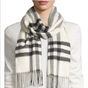 Authentic Burberry White GiantCheck Cashmere Scarf